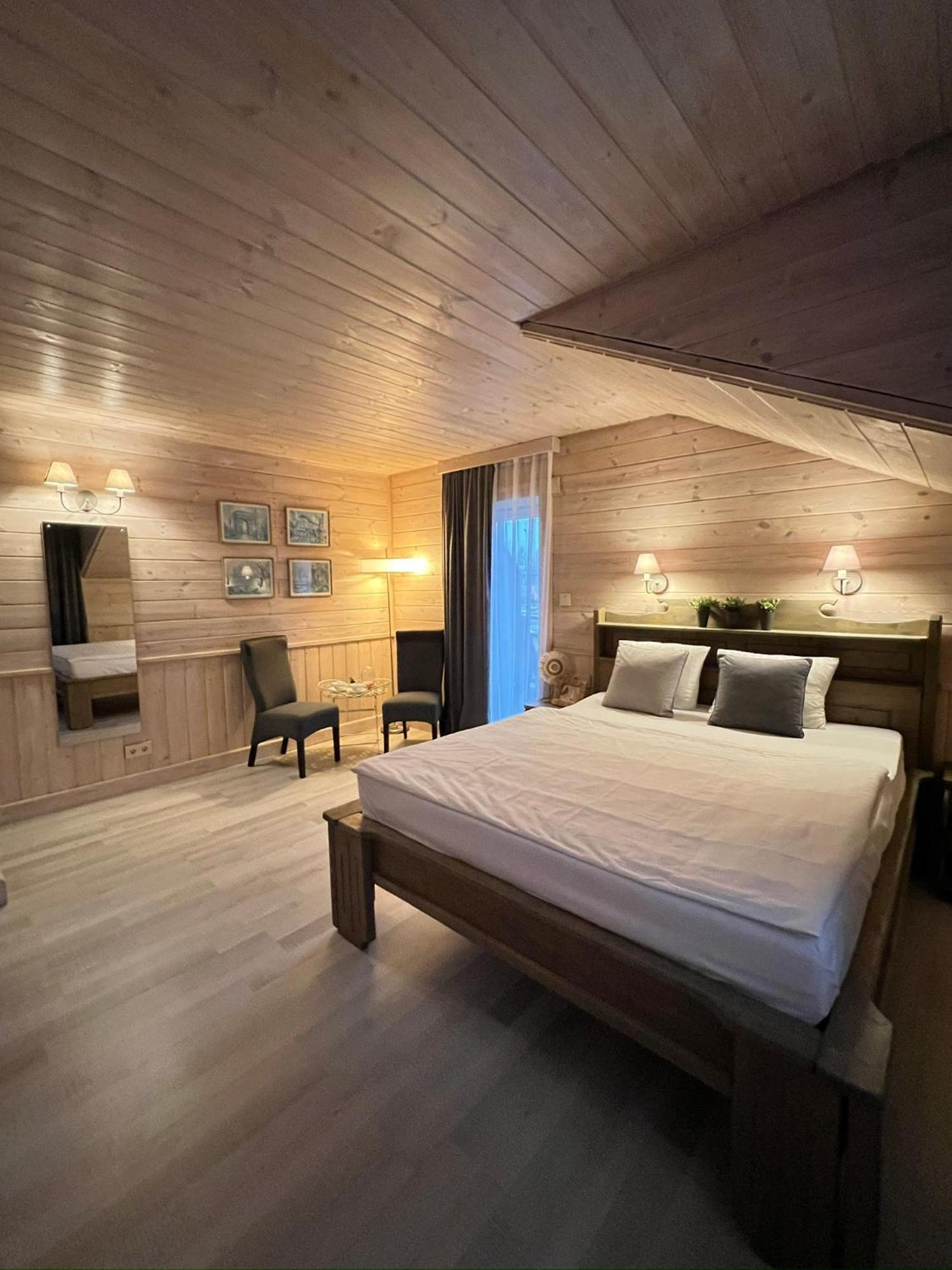 Ozolnieki Agate Hotel מראה חיצוני תמונה