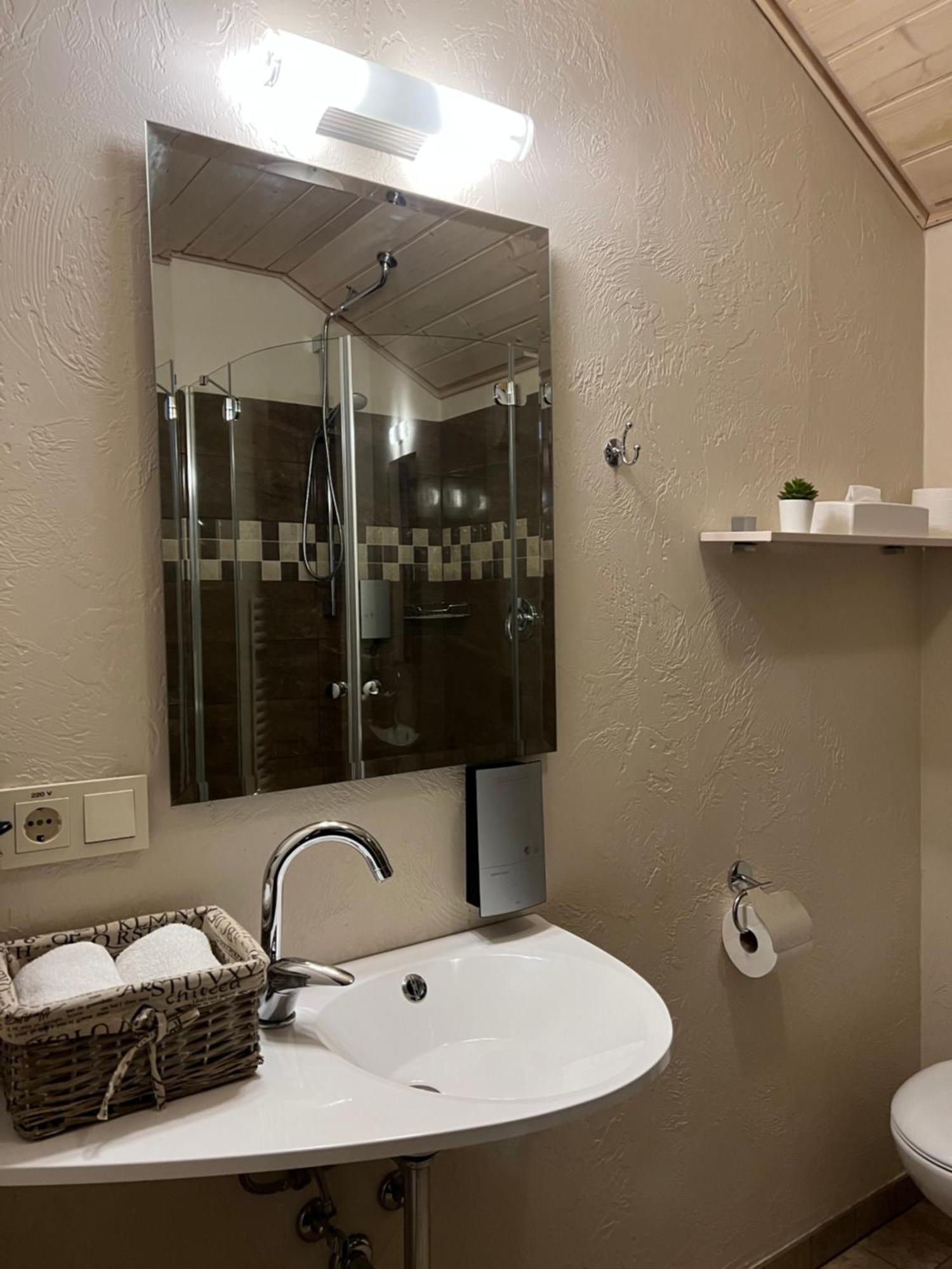 Ozolnieki Agate Hotel מראה חיצוני תמונה