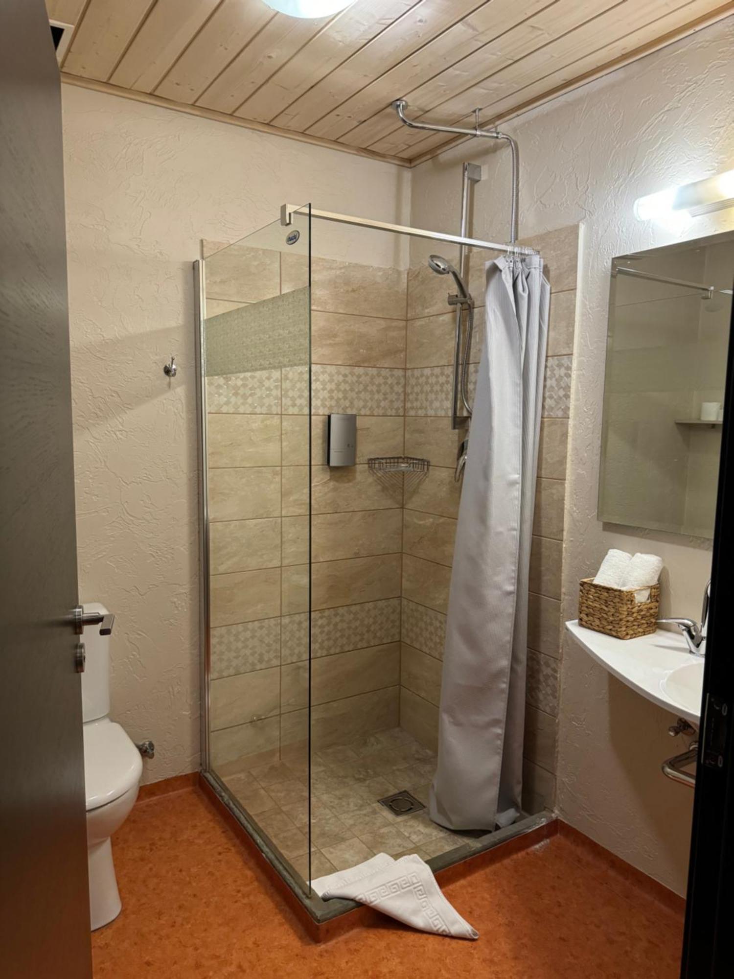 Ozolnieki Agate Hotel מראה חיצוני תמונה